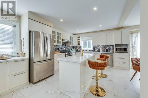 10 Anne Court, Grimsby, ON - Indoor Photo Showing Kitchen With Stainless Steel Kitchen With Upgraded Kitchen