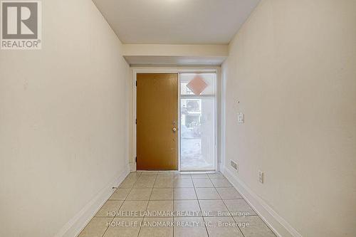 30 Kenneth Wood Crescent, Toronto, ON - Indoor Photo Showing Other Room