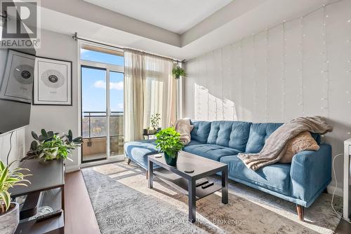 1603 - 9500 Markham Road, Markham, ON - Indoor Photo Showing Living Room