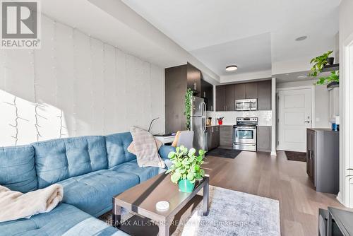 1603 - 9500 Markham Road, Markham, ON - Indoor Photo Showing Living Room