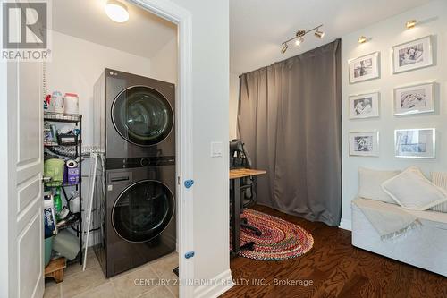 Ph01 - 3939 Duke Of York Boulevard, Mississauga (City Centre), ON - Indoor Photo Showing Laundry Room