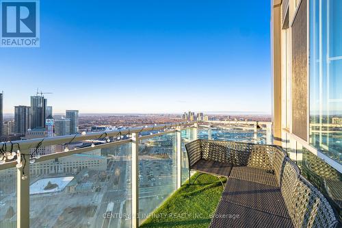 Ph01 - 3939 Duke Of York Boulevard, Mississauga (City Centre), ON - Outdoor With Balcony With View