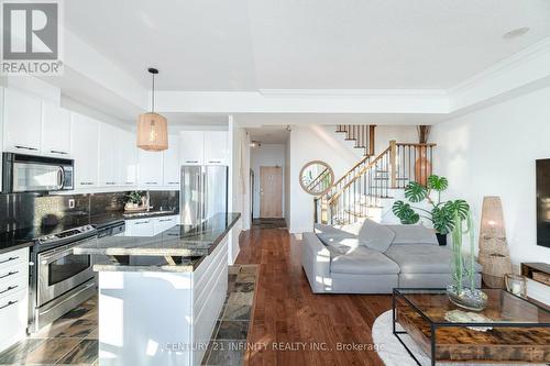 Ph01 - 3939 Duke Of York Boulevard, Mississauga (City Centre), ON - Indoor Photo Showing Kitchen With Stainless Steel Kitchen With Upgraded Kitchen