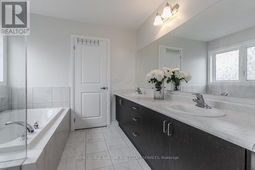 4021 Cachet Court, Lincoln, ON - Indoor Photo Showing Bathroom