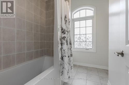 4021 Cachet Court, Lincoln, ON - Indoor Photo Showing Bathroom