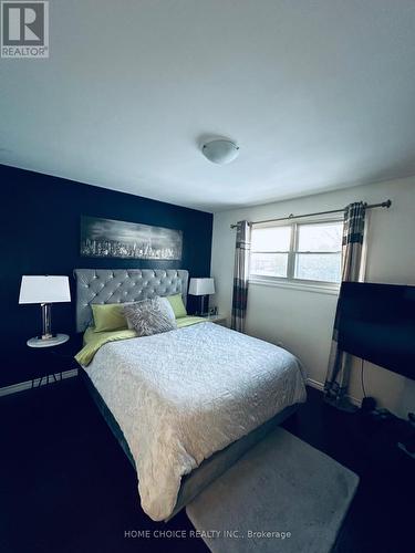 51 Almond Road, London, ON - Indoor Photo Showing Bedroom