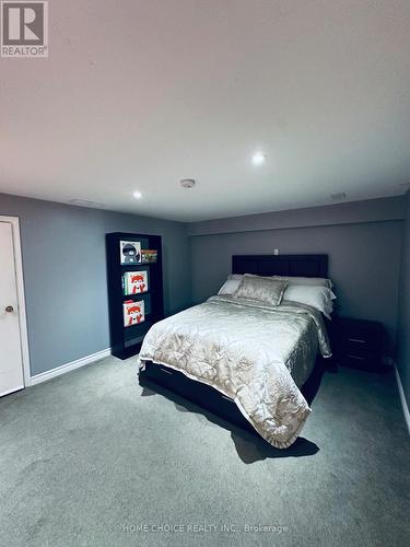 51 Almond Road, London, ON - Indoor Photo Showing Bedroom