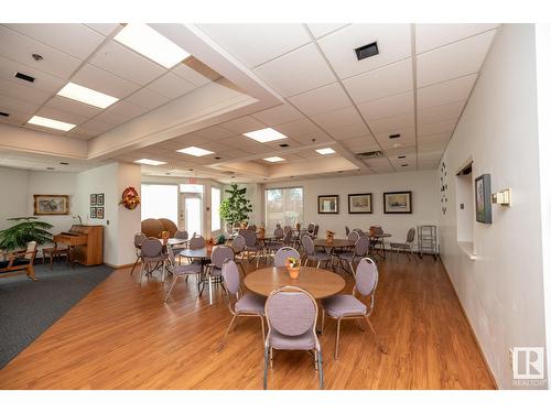 #703 12319 Jasper Av Nw, Edmonton, AB - Indoor Photo Showing Dining Room