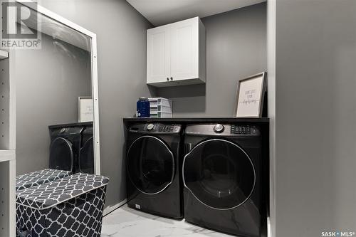 3037 Mccallum Avenue, Regina, SK - Indoor Photo Showing Laundry Room