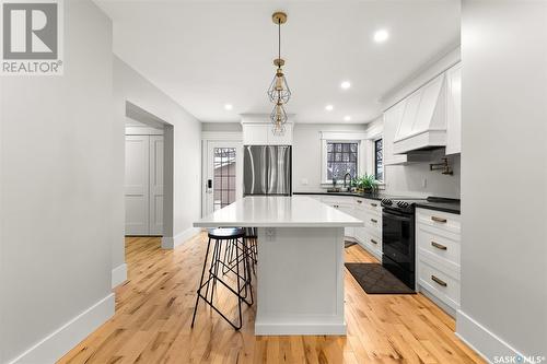 3037 Mccallum Avenue, Regina, SK - Indoor Photo Showing Kitchen With Upgraded Kitchen