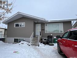 126 Y AVENUE S  Saskatoon, SK S7M 3J3