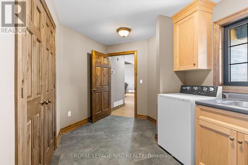 754 Cope Road, Welland (765 - Cooks Mills), ON - Indoor Photo Showing Laundry Room