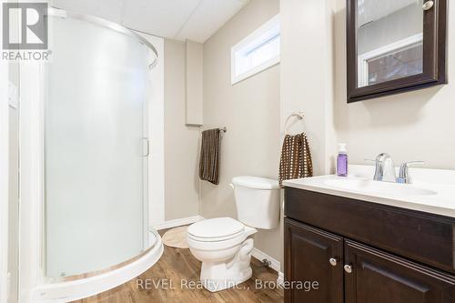 7989 Paddock Trail Drive, Niagara Falls (213 - Ascot), ON - Indoor Photo Showing Bathroom