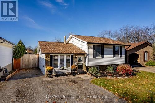 7989 Paddock Trail Drive, Niagara Falls (213 - Ascot), ON - Outdoor