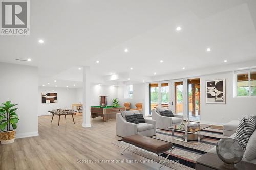 101 Sladden Court, Blue Mountains (Thornbury), ON - Indoor Photo Showing Living Room