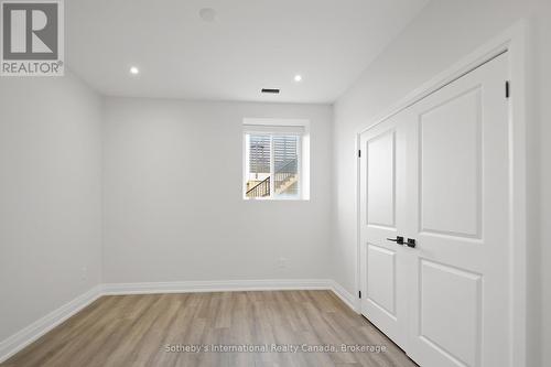 101 Sladden Court, Blue Mountains (Thornbury), ON - Indoor Photo Showing Other Room