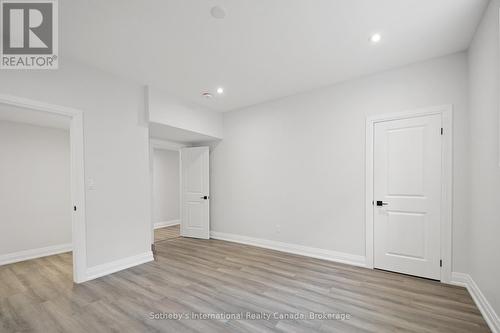 101 Sladden Court, Blue Mountains (Thornbury), ON - Indoor Photo Showing Other Room