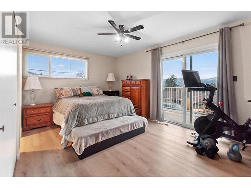 903 Newton Drive, Penticton, BC - Indoor Photo Showing Bedroom