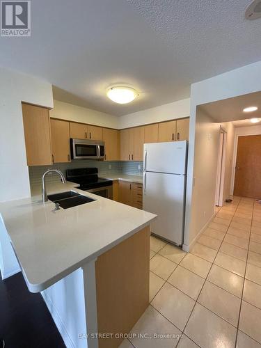 701 - 4968 Yonge Street, Toronto, ON - Indoor Photo Showing Kitchen With Double Sink