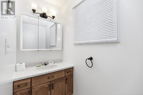 75-77 Elliott Rd, Sault Ste. Marie, ON - Indoor Photo Showing Bathroom