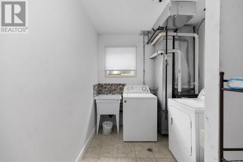 75-77 Elliott Rd, Sault Ste. Marie, ON - Indoor Photo Showing Laundry Room