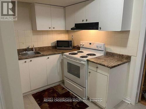 Sep/Ent - 27 Bobolink Avenue, Toronto, ON - Indoor Photo Showing Kitchen