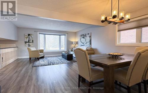 7 Beckett Avenue, East Gwillimbury, ON - Indoor Photo Showing Dining Room