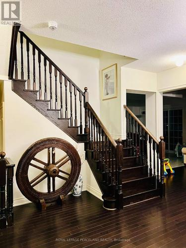 36 Baleberry Crescent, East Gwillimbury, ON - Indoor Photo Showing Other Room