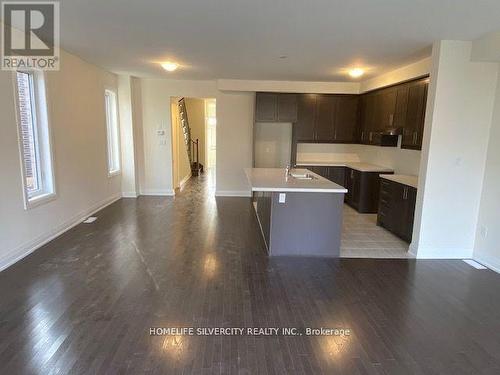 73 Donald Ficht Crescent, Brampton, ON - Indoor Photo Showing Kitchen