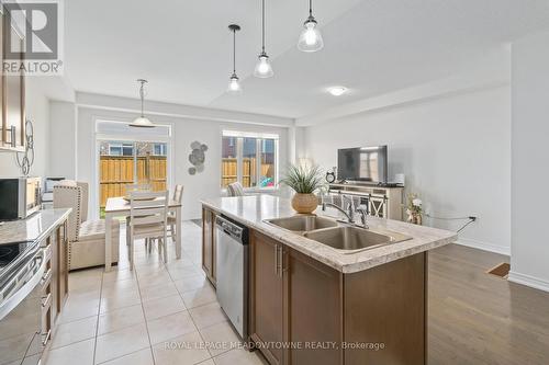 116 Mutrie Boulevard, Guelph/Eramosa, ON - Indoor Photo Showing Kitchen With Double Sink With Upgraded Kitchen