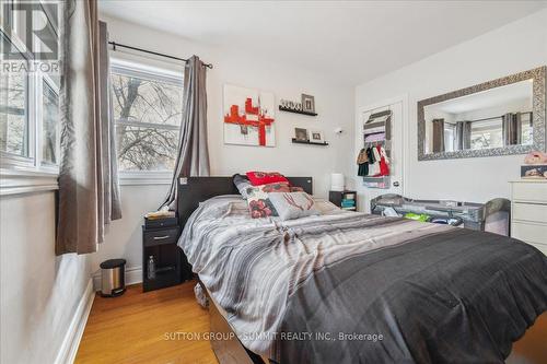 Upper - 9 Grenadier Drive, Hamilton, ON - Indoor Photo Showing Bedroom