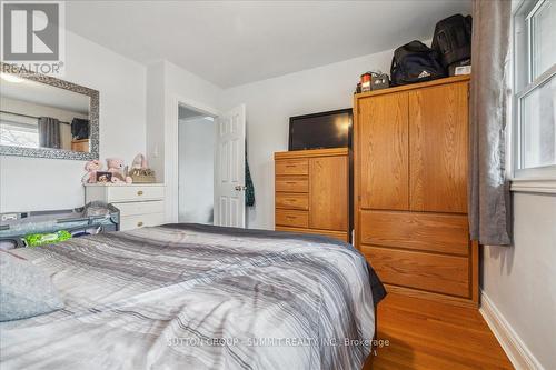 Upper - 9 Grenadier Drive, Hamilton, ON - Indoor Photo Showing Bedroom