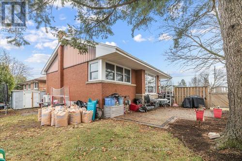 Upper - 9 Grenadier Drive, Hamilton, ON - Outdoor