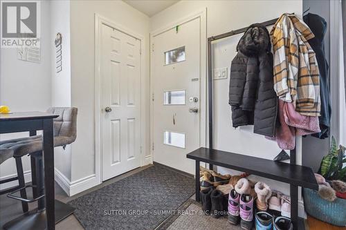 Upper - 9 Grenadier Drive, Hamilton, ON - Indoor Photo Showing Other Room