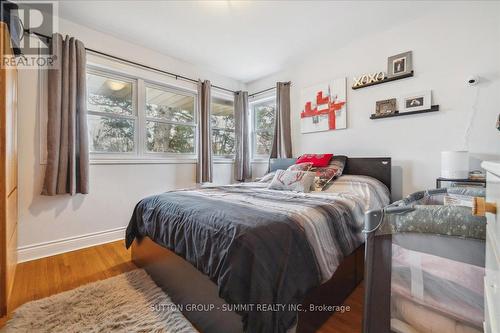 Upper - 9 Grenadier Drive, Hamilton, ON - Indoor Photo Showing Bedroom