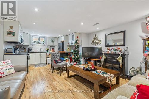 Lower - 9 Grenadier Drive, Hamilton, ON - Indoor Photo Showing Living Room