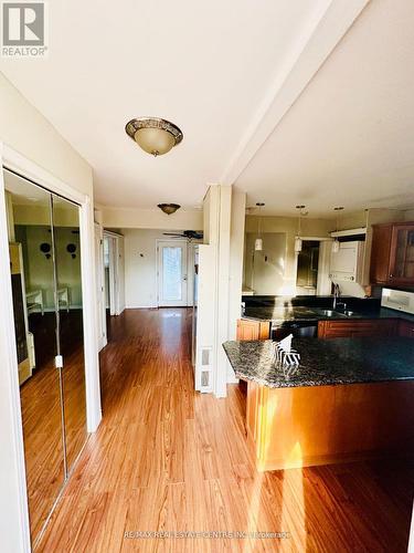 795 Barton Street, Hamilton, ON - Indoor Photo Showing Kitchen