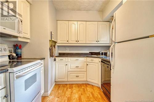 56 Monarch Drive, Quispamsis, NB - Indoor Photo Showing Kitchen