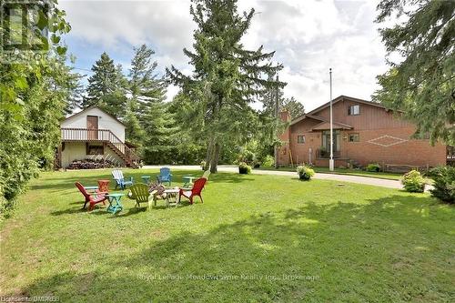 225/269 Campbell Avenue E, Milton (Campbellville), ON - Outdoor