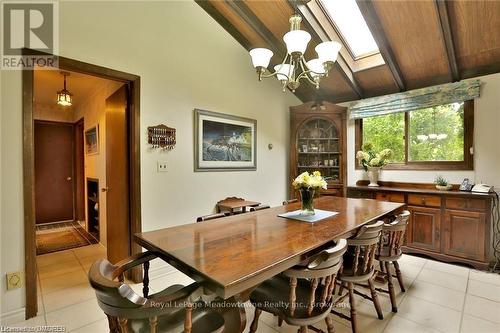 225/269 Campbell Avenue E, Milton (Campbellville), ON - Indoor Photo Showing Dining Room