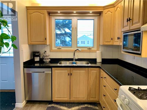 3373 Errington, Chelmsford, ON - Indoor Photo Showing Kitchen With Double Sink