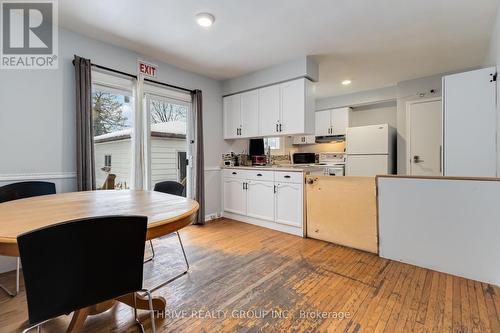 1215 Michael Street, London, ON - Indoor Photo Showing Kitchen