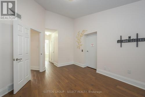 16 - 519 Riverside Drive, London, ON - Indoor Photo Showing Other Room