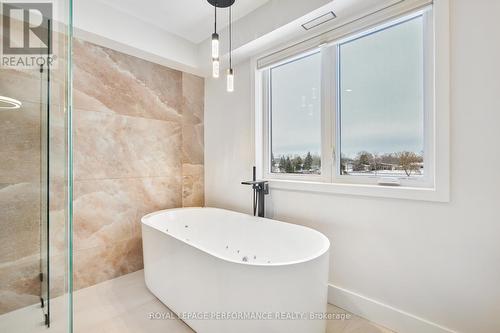 6099 James Bell Drive, Ottawa, ON - Indoor Photo Showing Bathroom