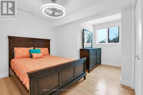 6099 James Bell Drive, Ottawa, ON - Indoor Photo Showing Bedroom