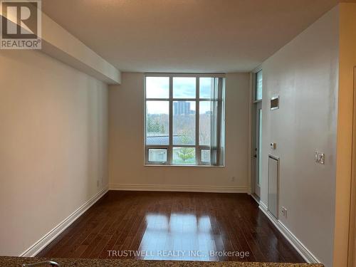 517 - 10 Bloorview Place, Toronto, ON - Indoor Photo Showing Other Room