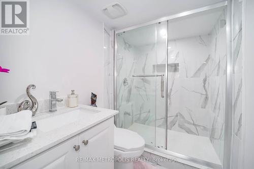 203 Beechborough Crescent, East Gwillimbury, ON - Indoor Photo Showing Bathroom