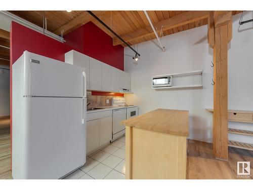 #218 10309 107 St Nw, Edmonton, AB - Indoor Photo Showing Kitchen