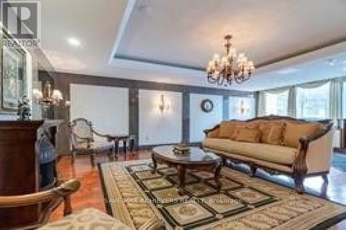 806 - 10 Malta Avenue, Brampton, ON - Indoor Photo Showing Living Room