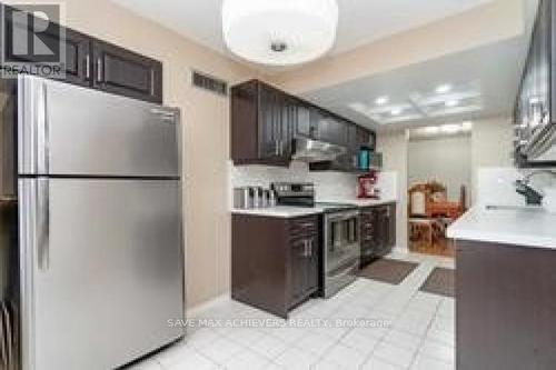 806 - 10 Malta Avenue, Brampton, ON - Indoor Photo Showing Kitchen